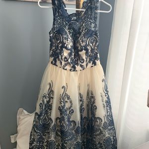 Chi chi London Kelsey lace dress